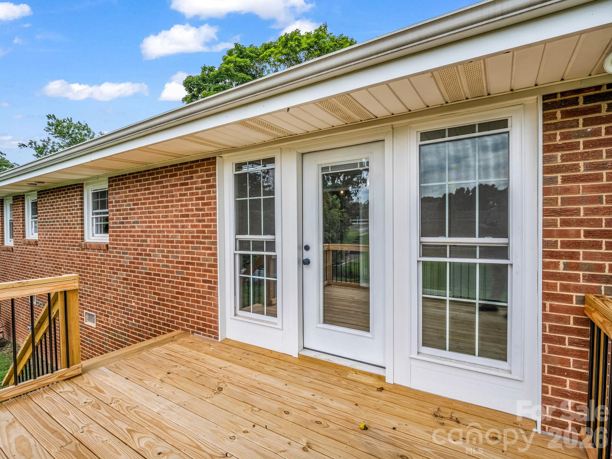 2917 Poplar Circle — Shelby