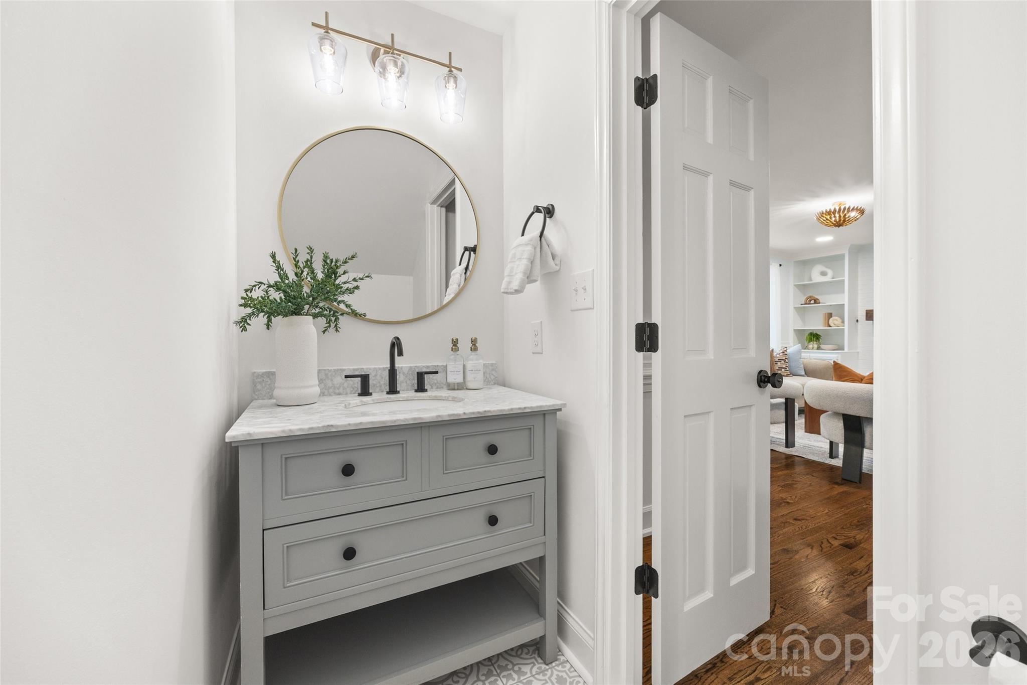 5617 Hillbrook Drive — Charlotte