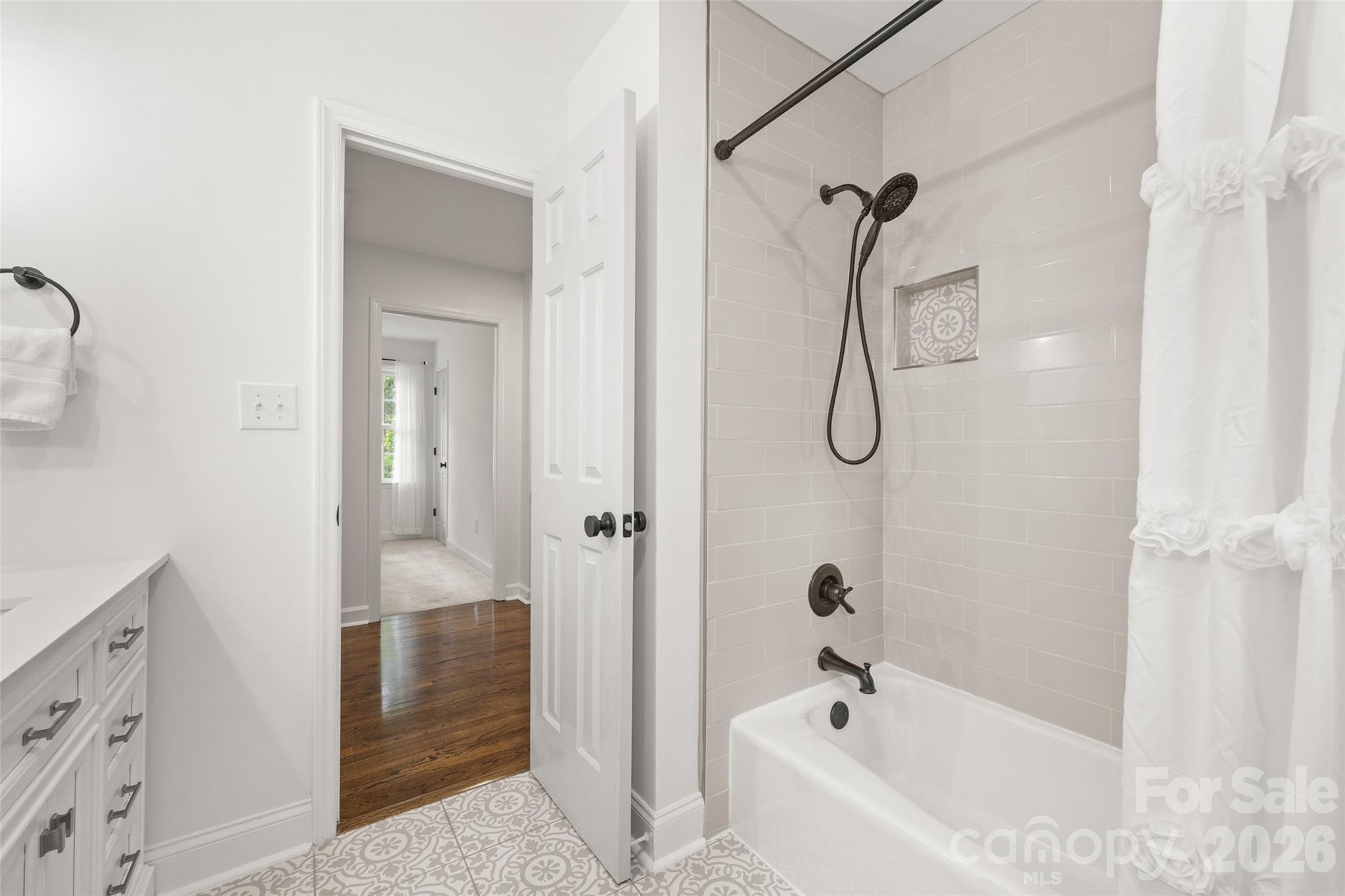 5617 Hillbrook Drive — Charlotte