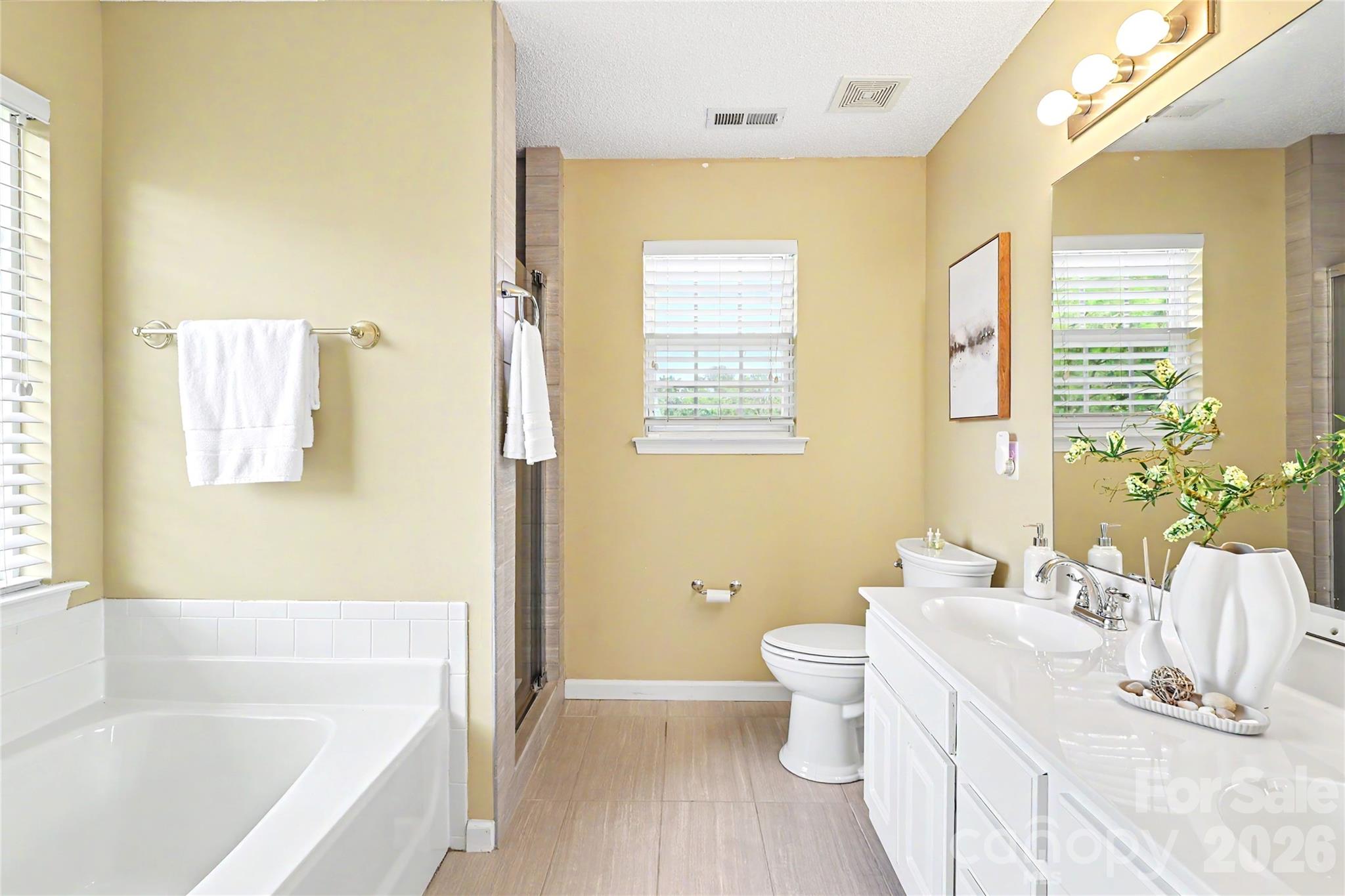 14802 Bergerac Court — Pineville