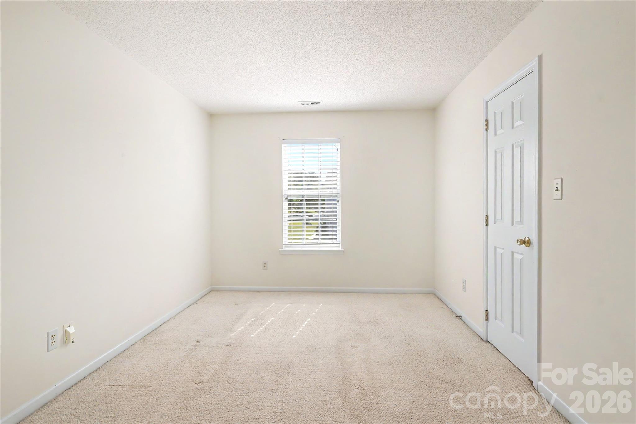 14802 Bergerac Court — Pineville