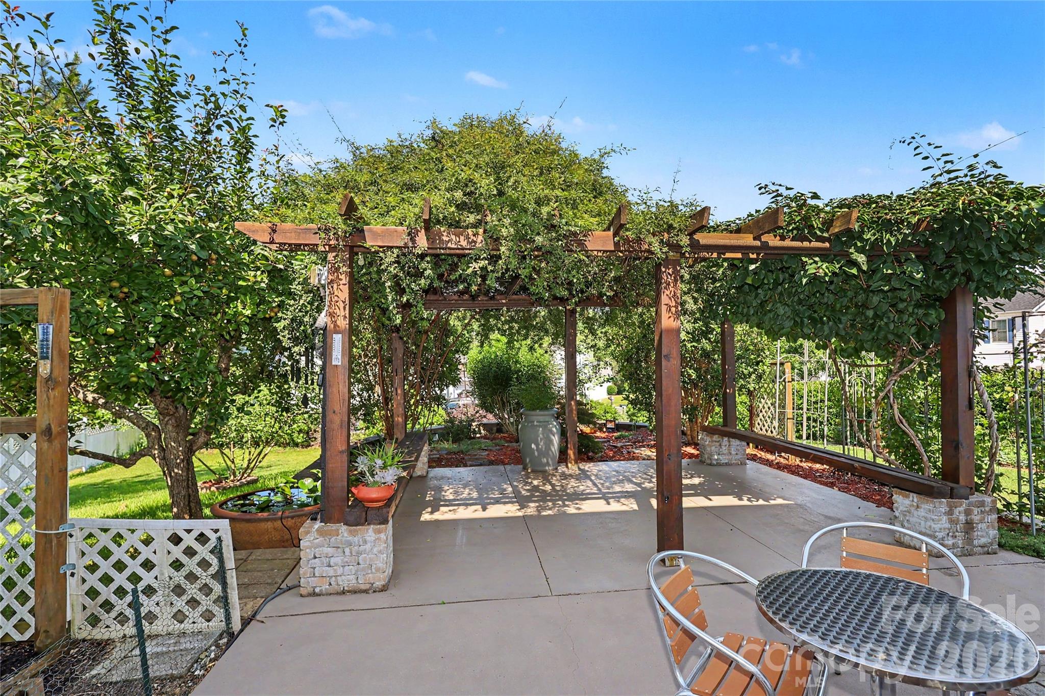 14802 Bergerac Court — Pineville