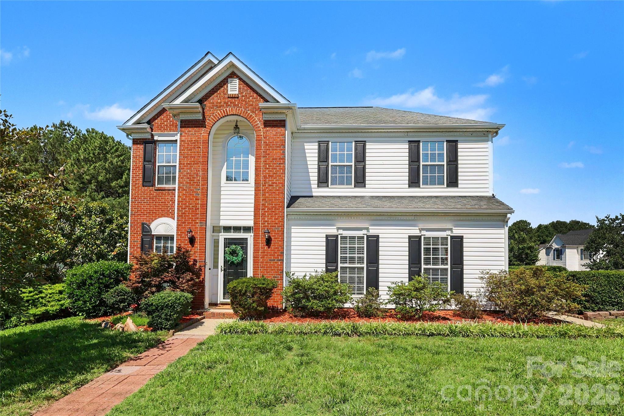 14802 Bergerac Court — Pineville