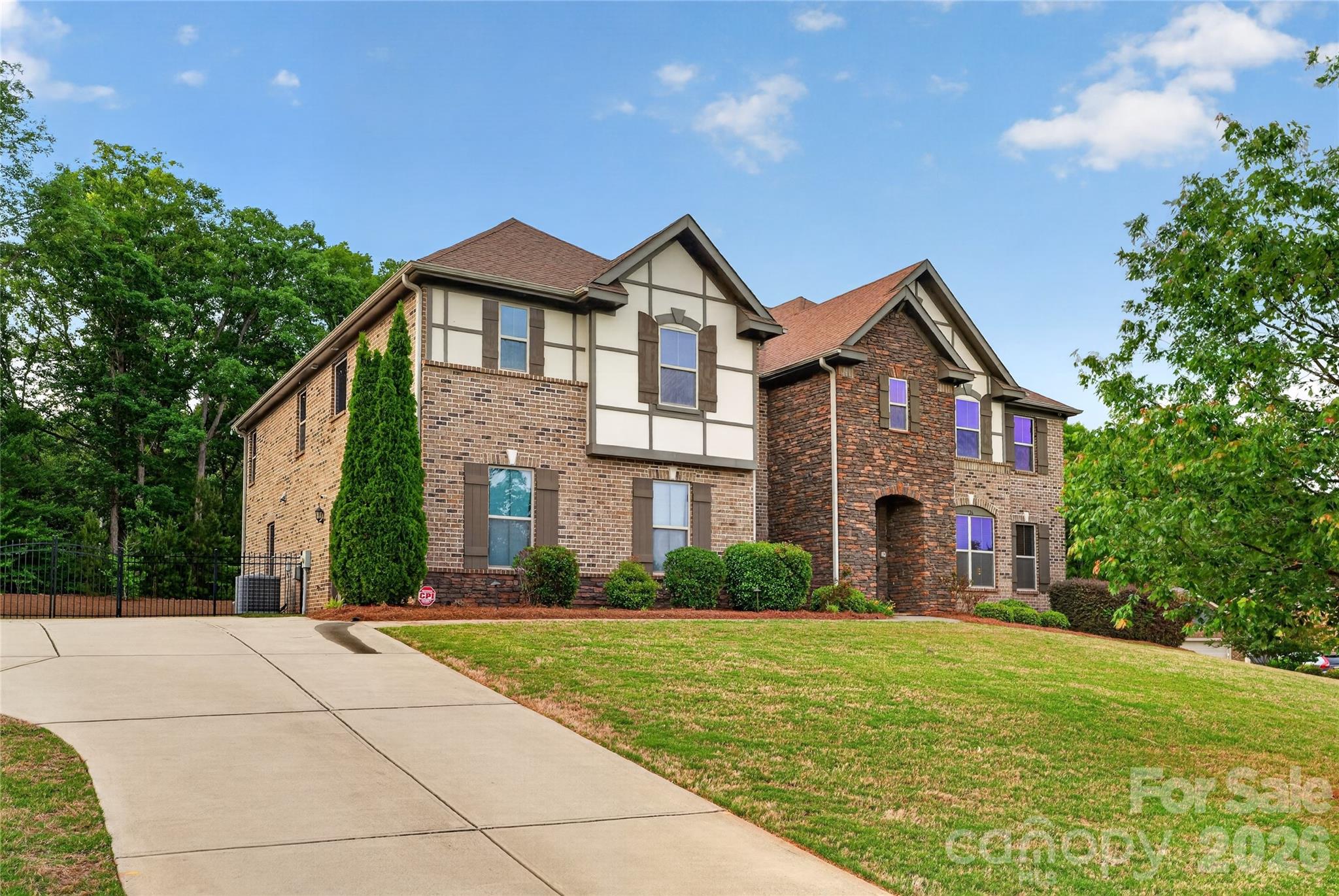 726 Lingfield Lane — Waxhaw