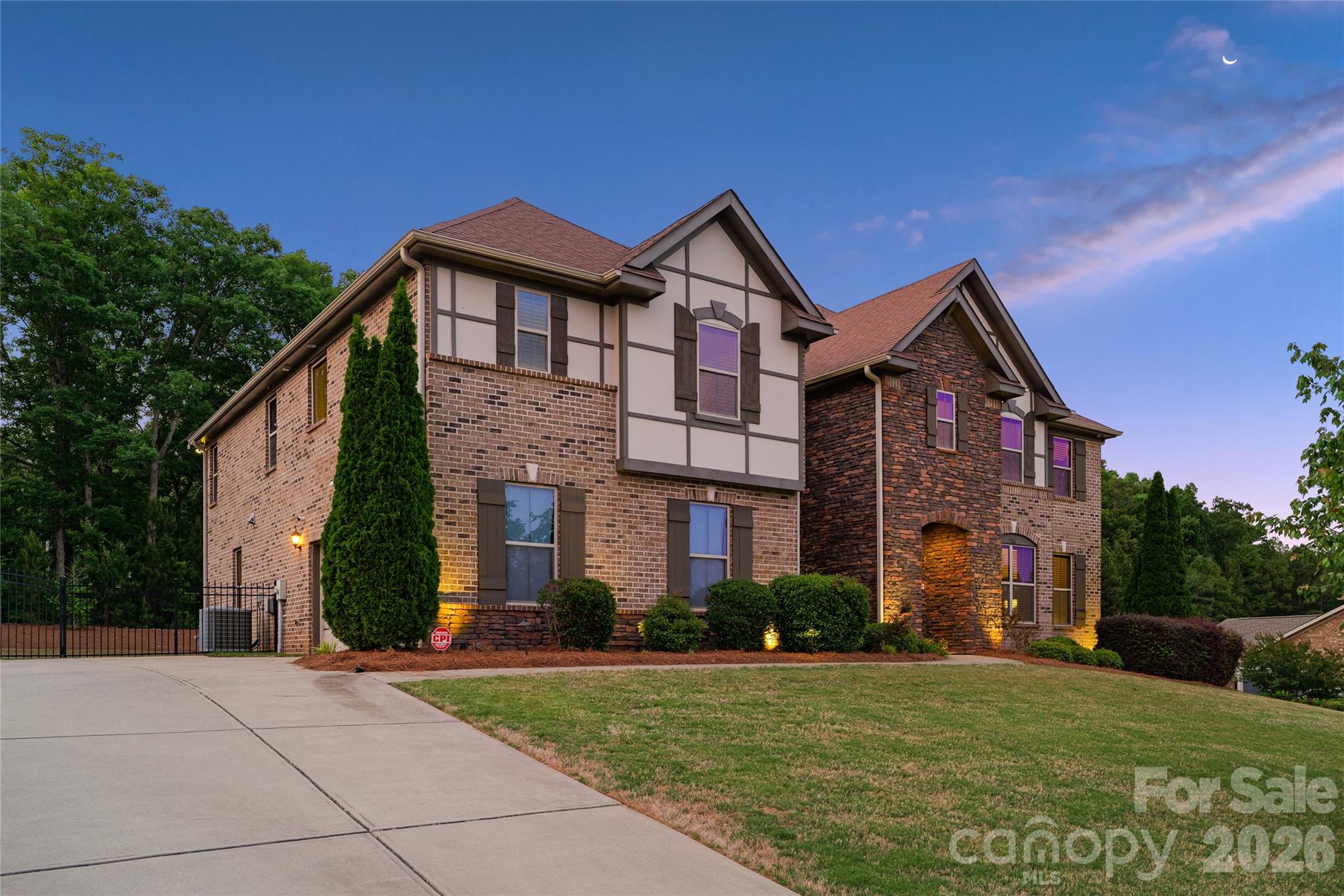 726 Lingfield Lane — Waxhaw