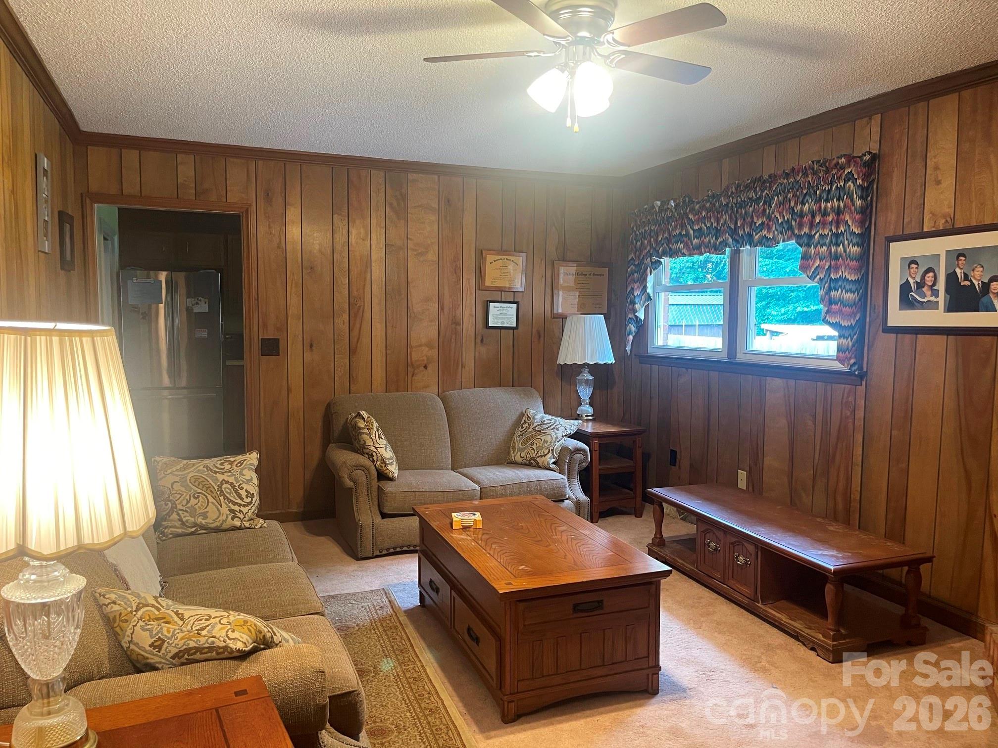 8806 Crestwood Drive — Mount Pleasant
