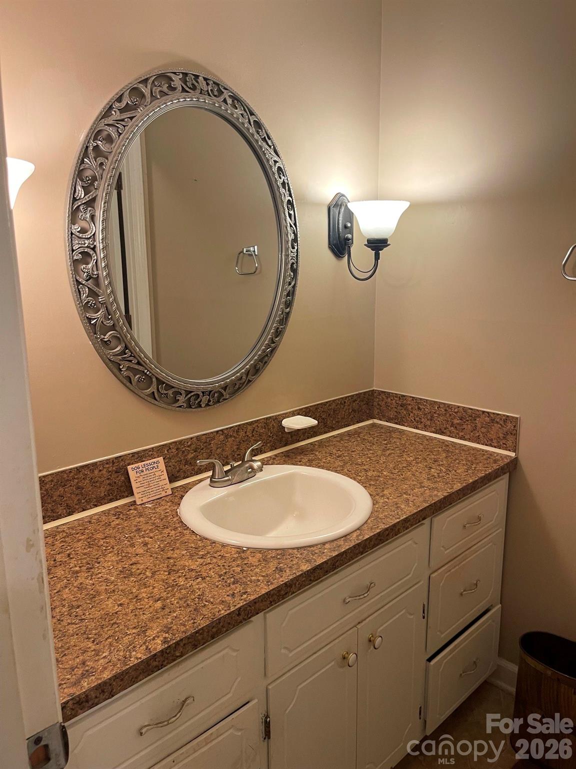 8806 Crestwood Drive — Mount Pleasant