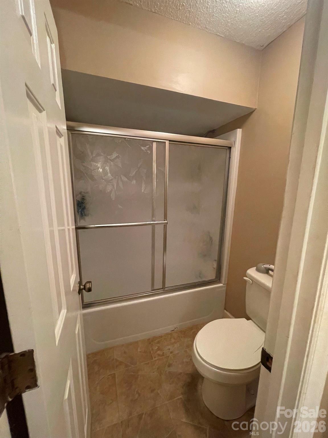 8806 Crestwood Drive — Mount Pleasant