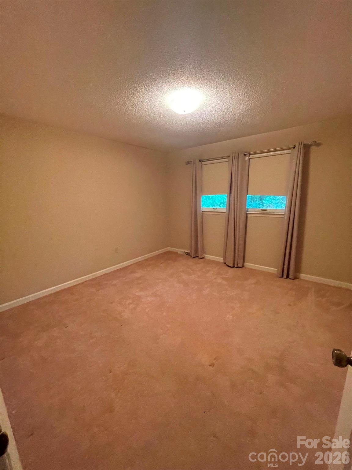 8806 Crestwood Drive — Mount Pleasant