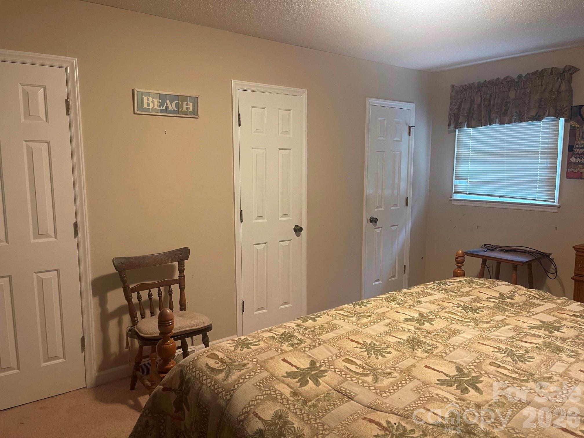 8806 Crestwood Drive — Mount Pleasant