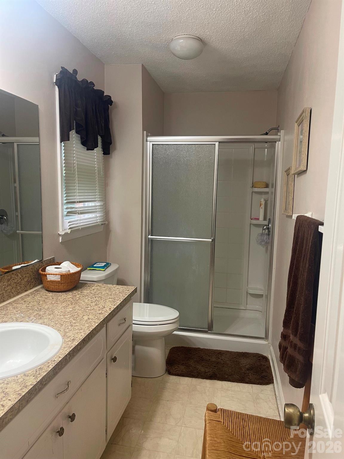 8806 Crestwood Drive — Mount Pleasant