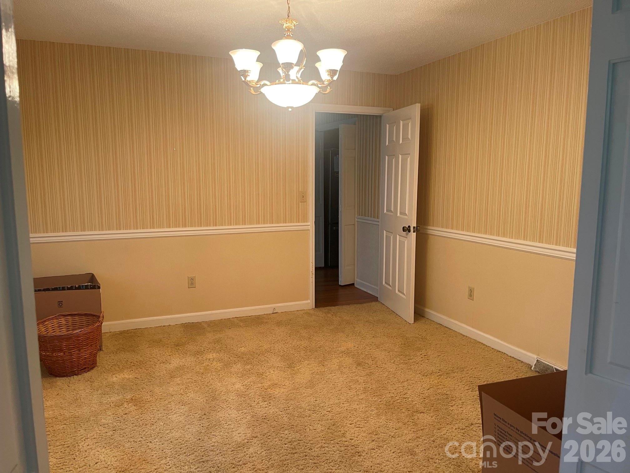 8806 Crestwood Drive — Mount Pleasant