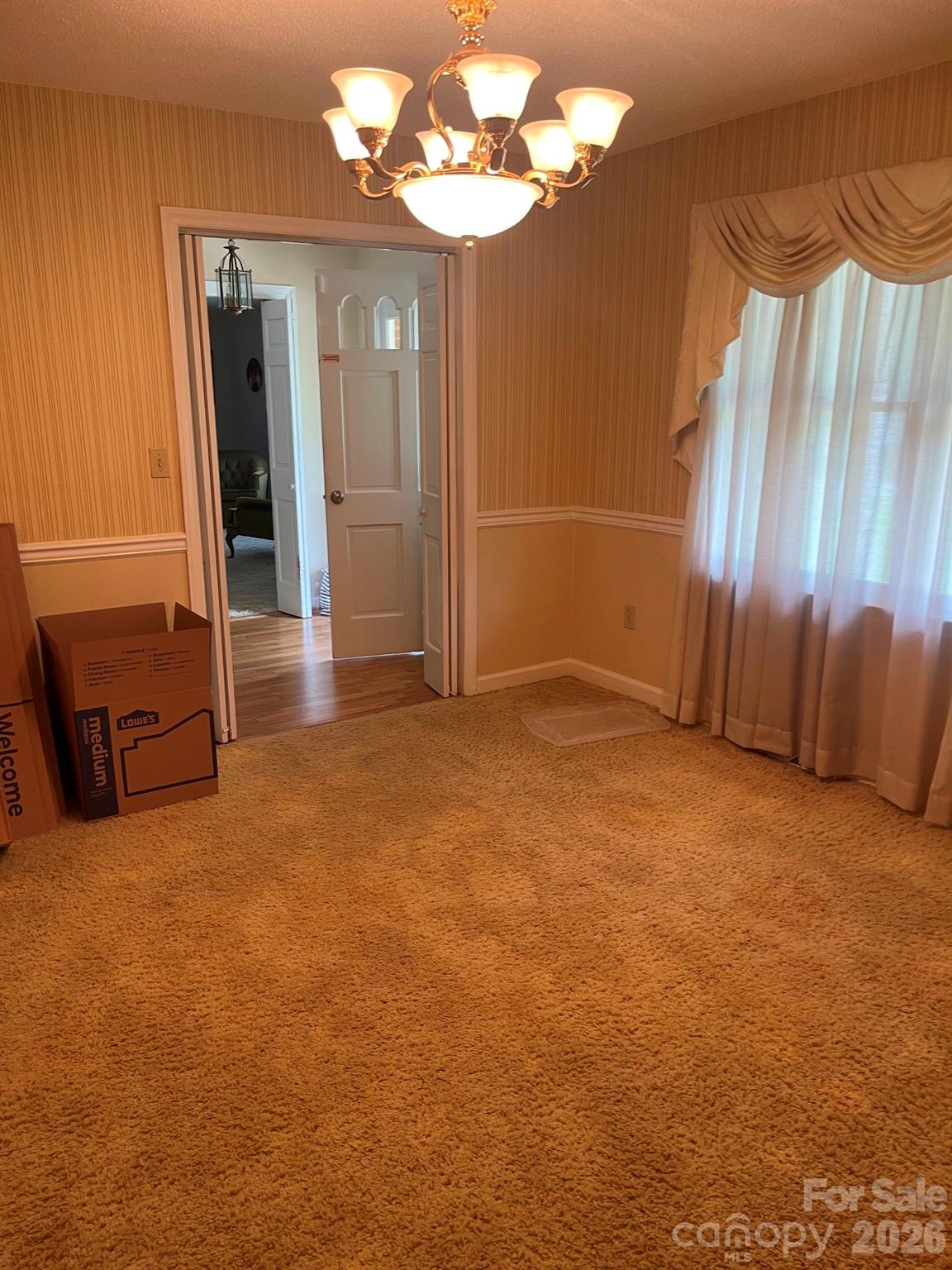8806 Crestwood Drive — Mount Pleasant
