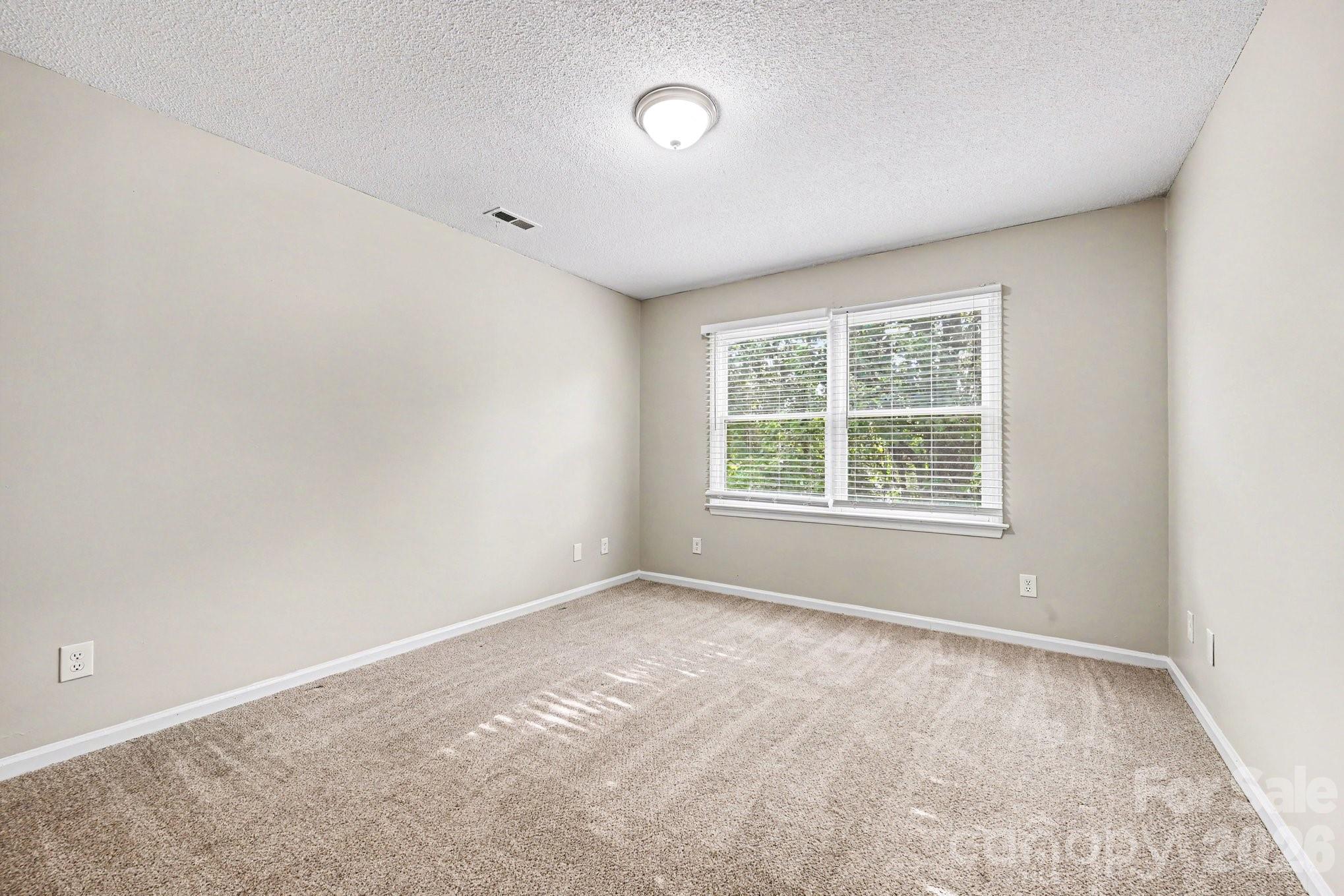 619 Devonwood Court — Gastonia