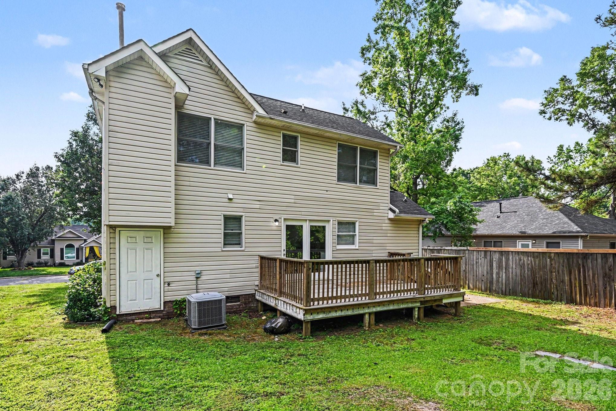 619 Devonwood Court — Gastonia
