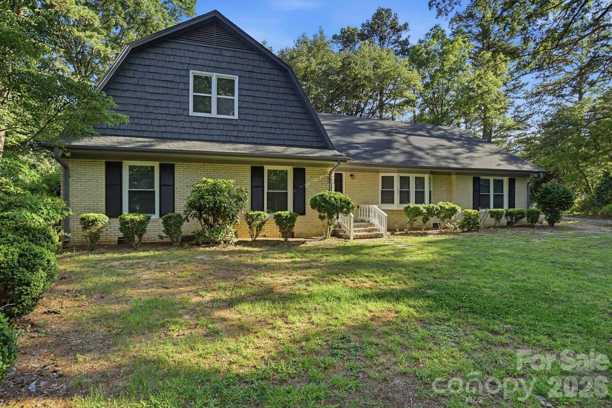 127 Forest Hills Drive — Monroe