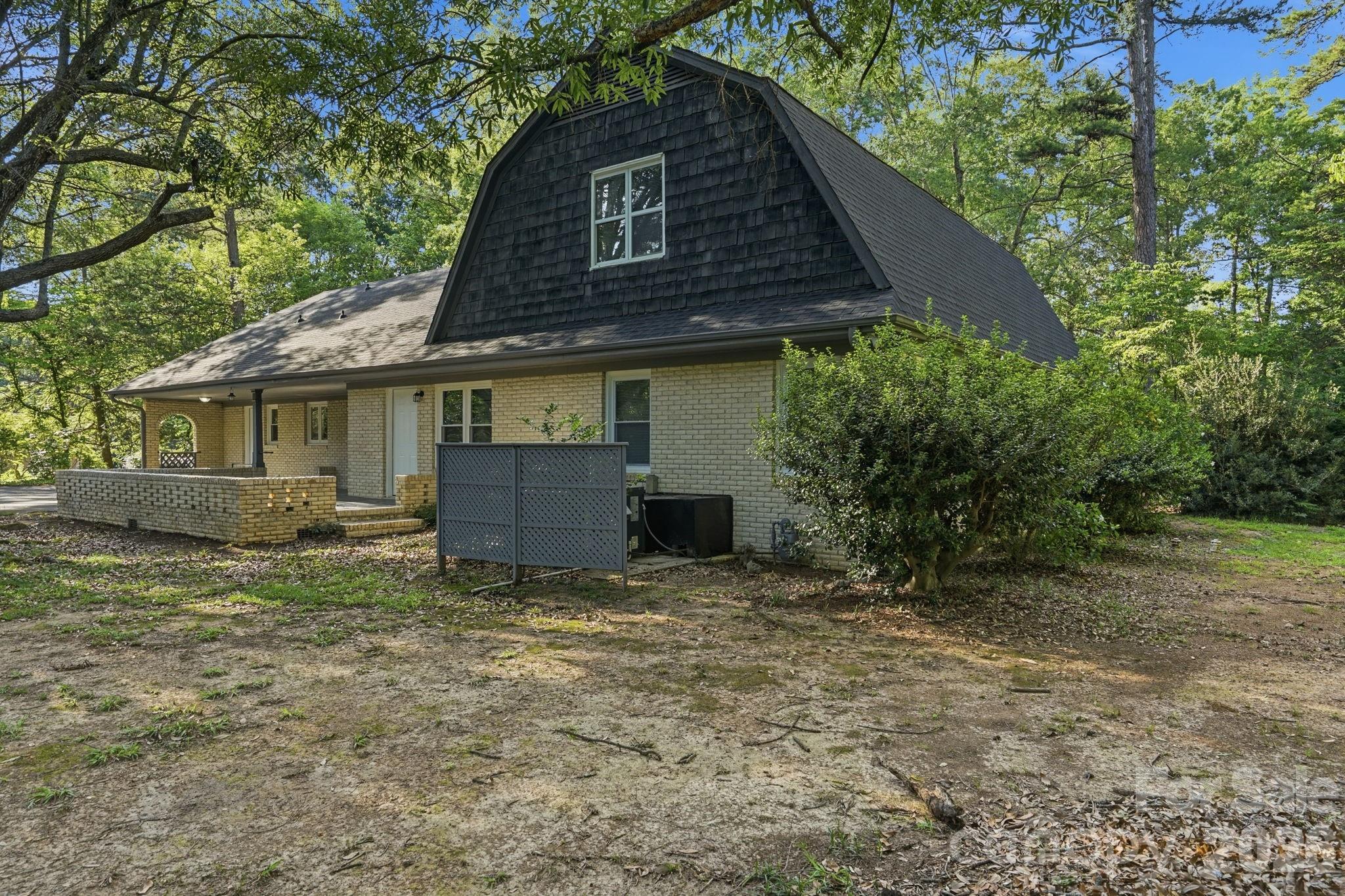 127 Forest Hills Drive — Monroe