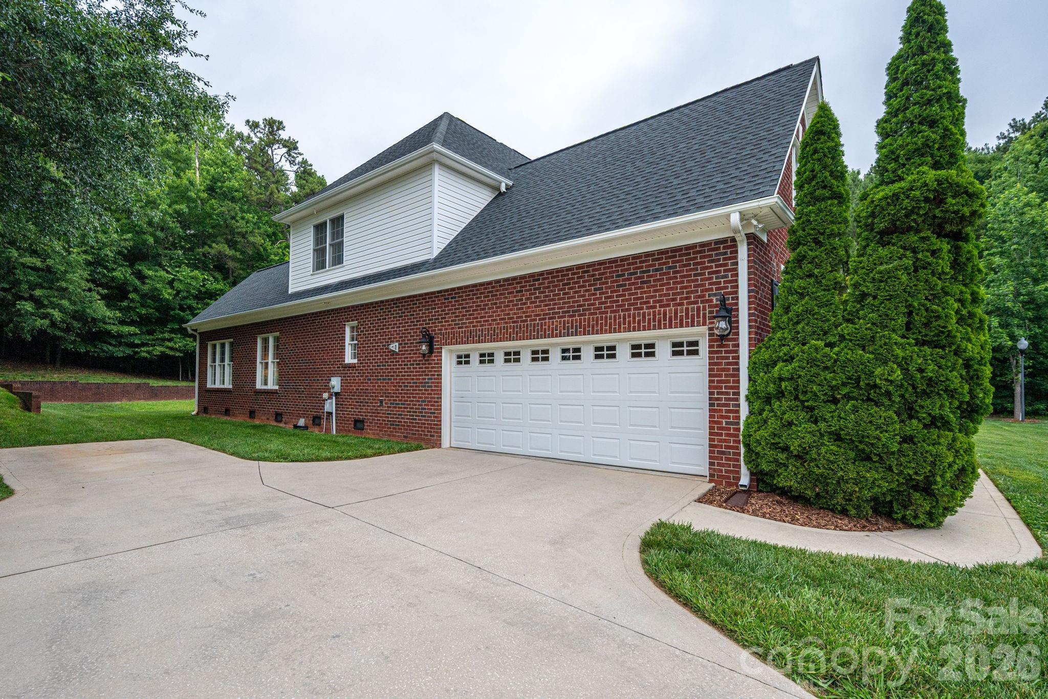 5059 Graystone Estates Drive — Belmont