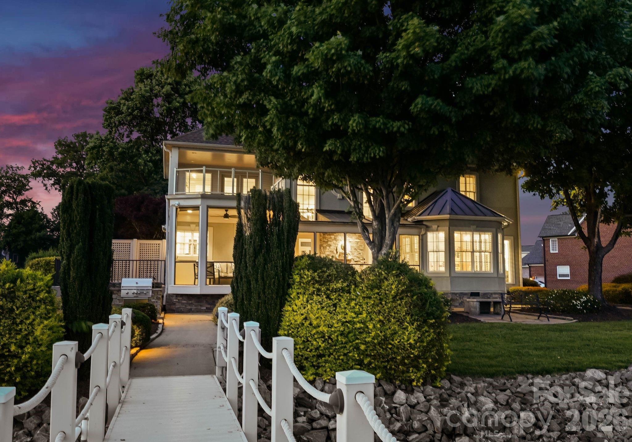 217 Westpaces Road — Mooresville