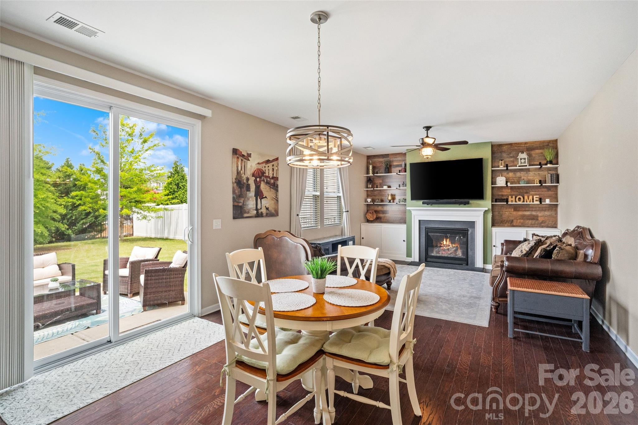 1401 Kings Grove Drive — York