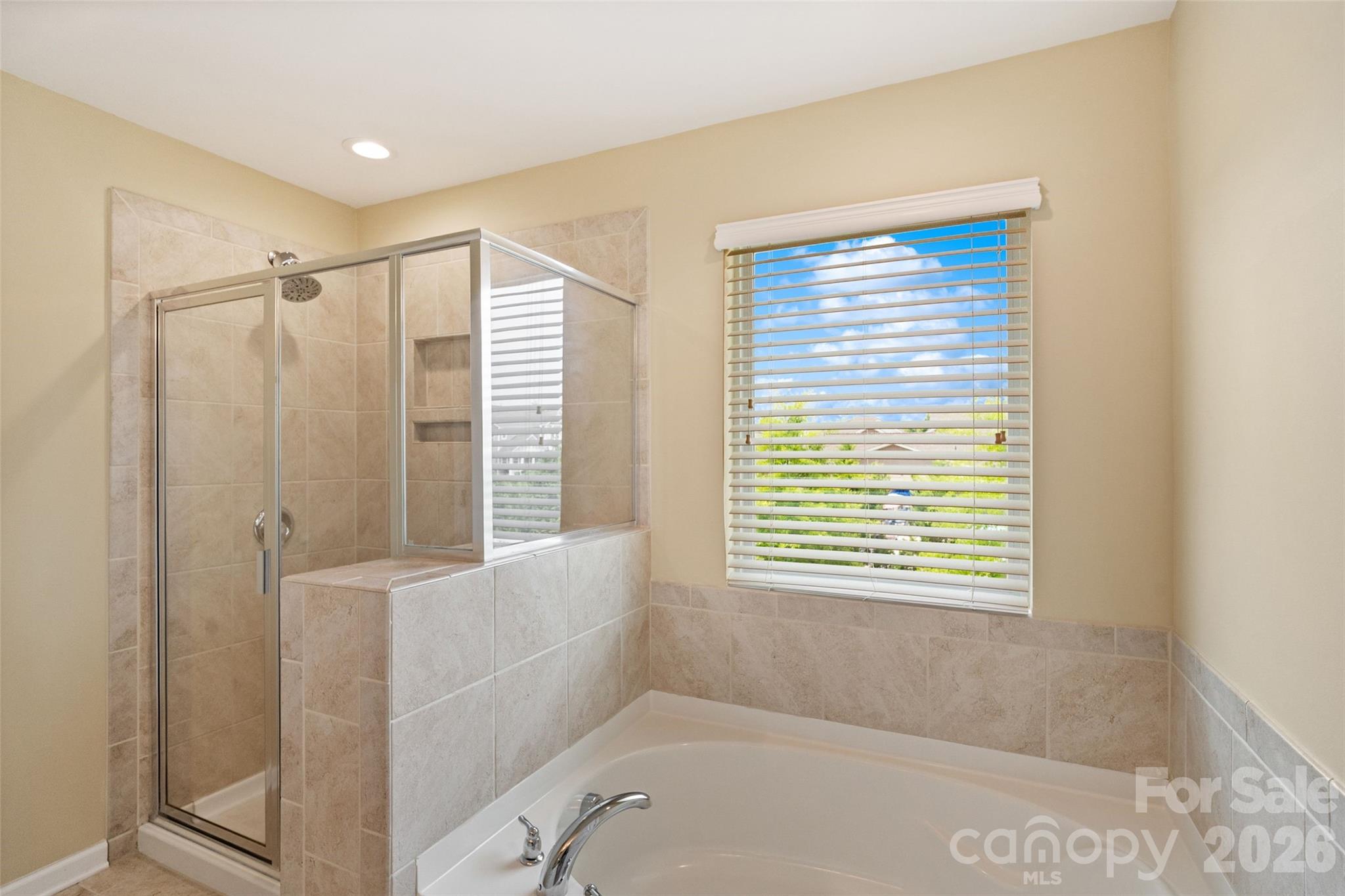 1401 Kings Grove Drive — York