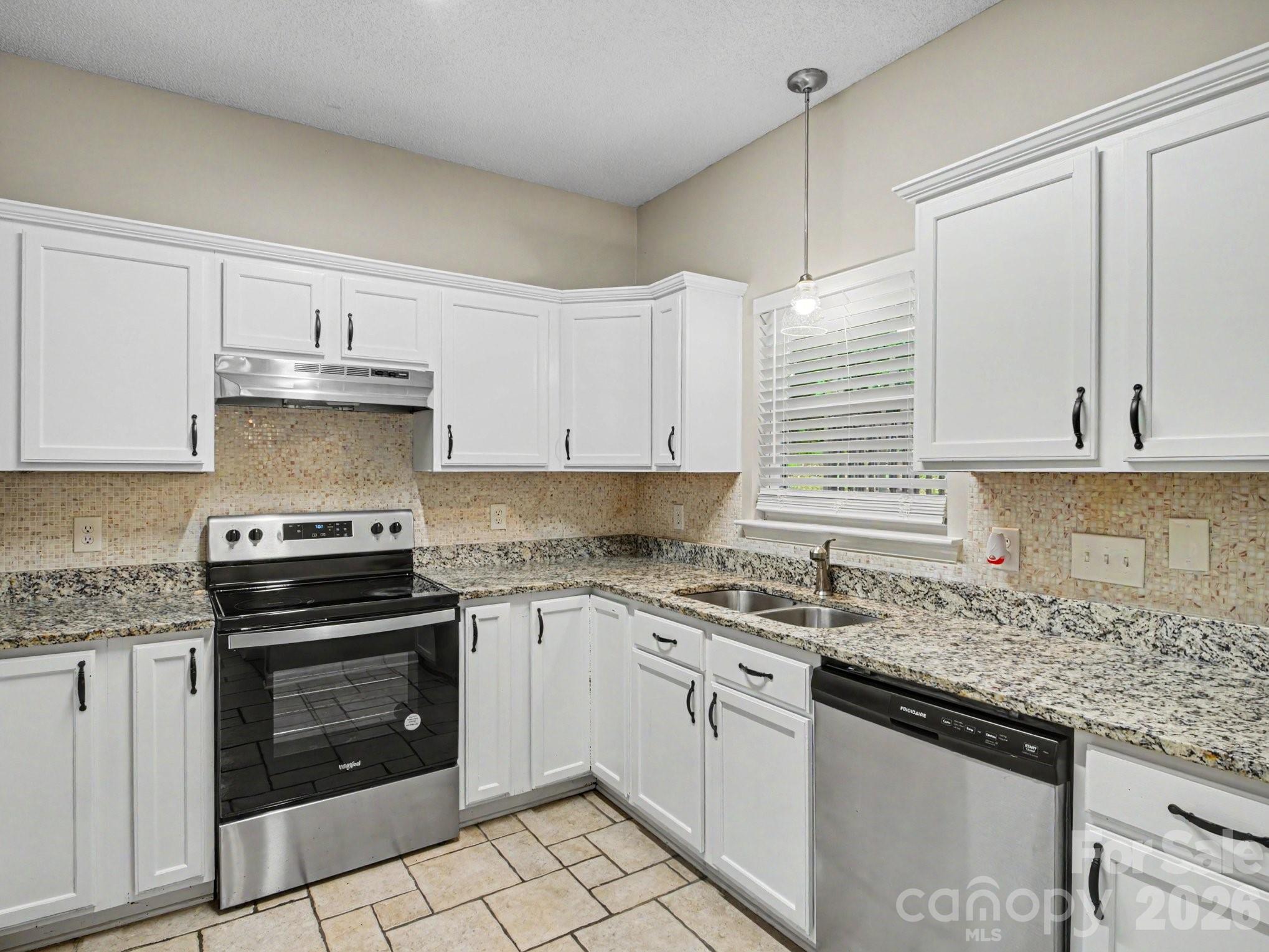 7524 Grabill Drive — Charlotte
