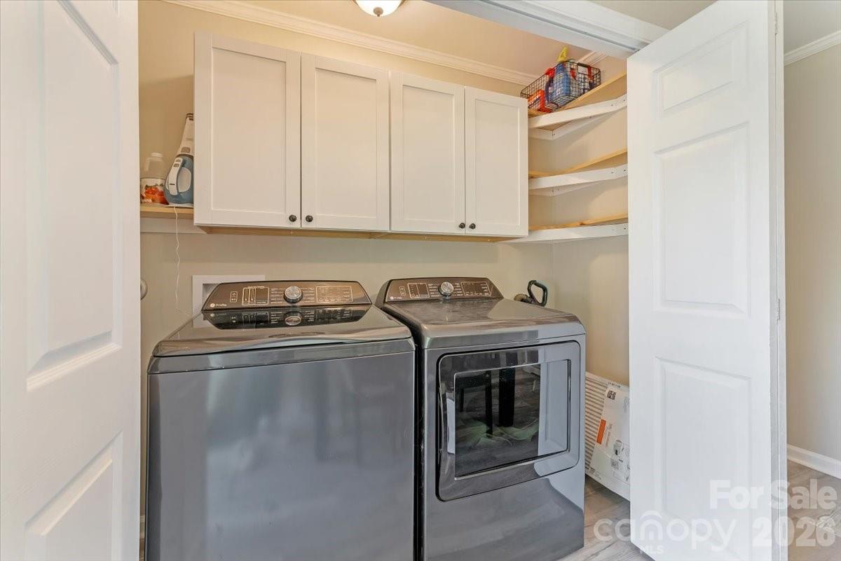 2294 Country Club Drive — Lancaster