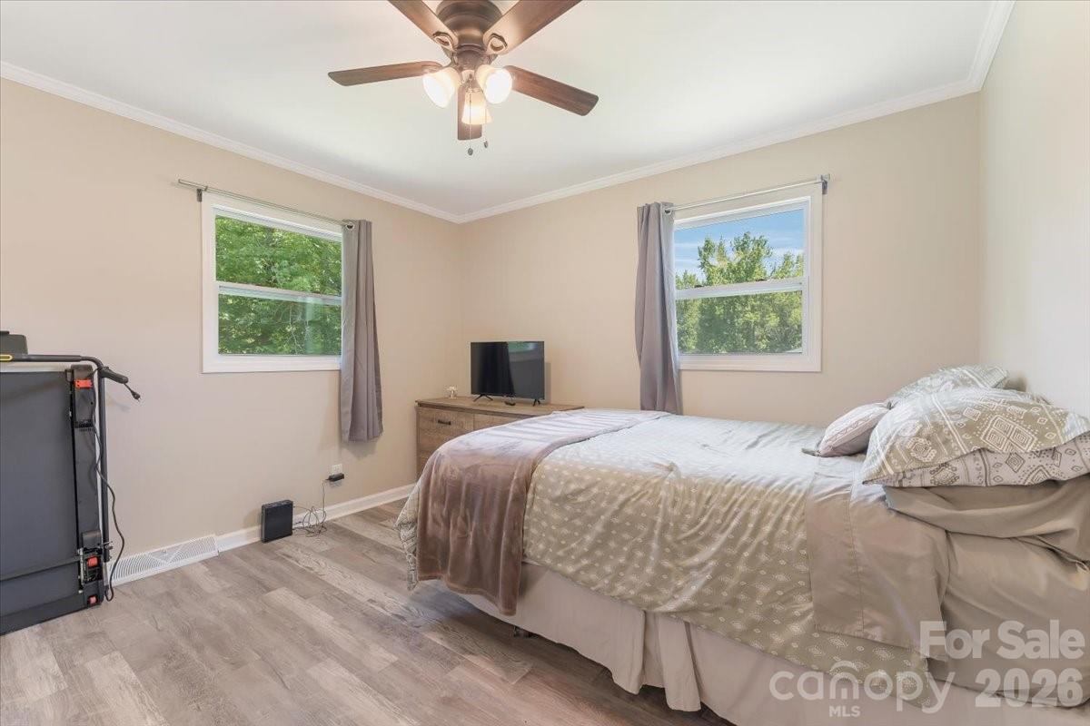 2294 Country Club Drive — Lancaster