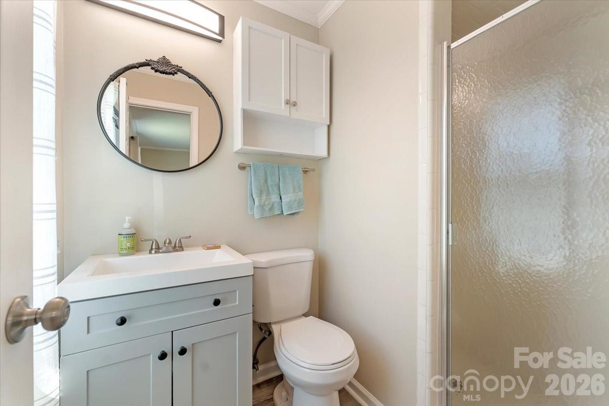 2294 Country Club Drive — Lancaster
