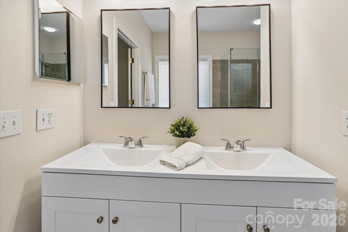 6318 Stephens Grove Lane — Huntersville