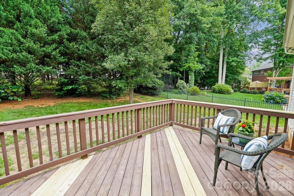 6318 Stephens Grove Lane — Huntersville
