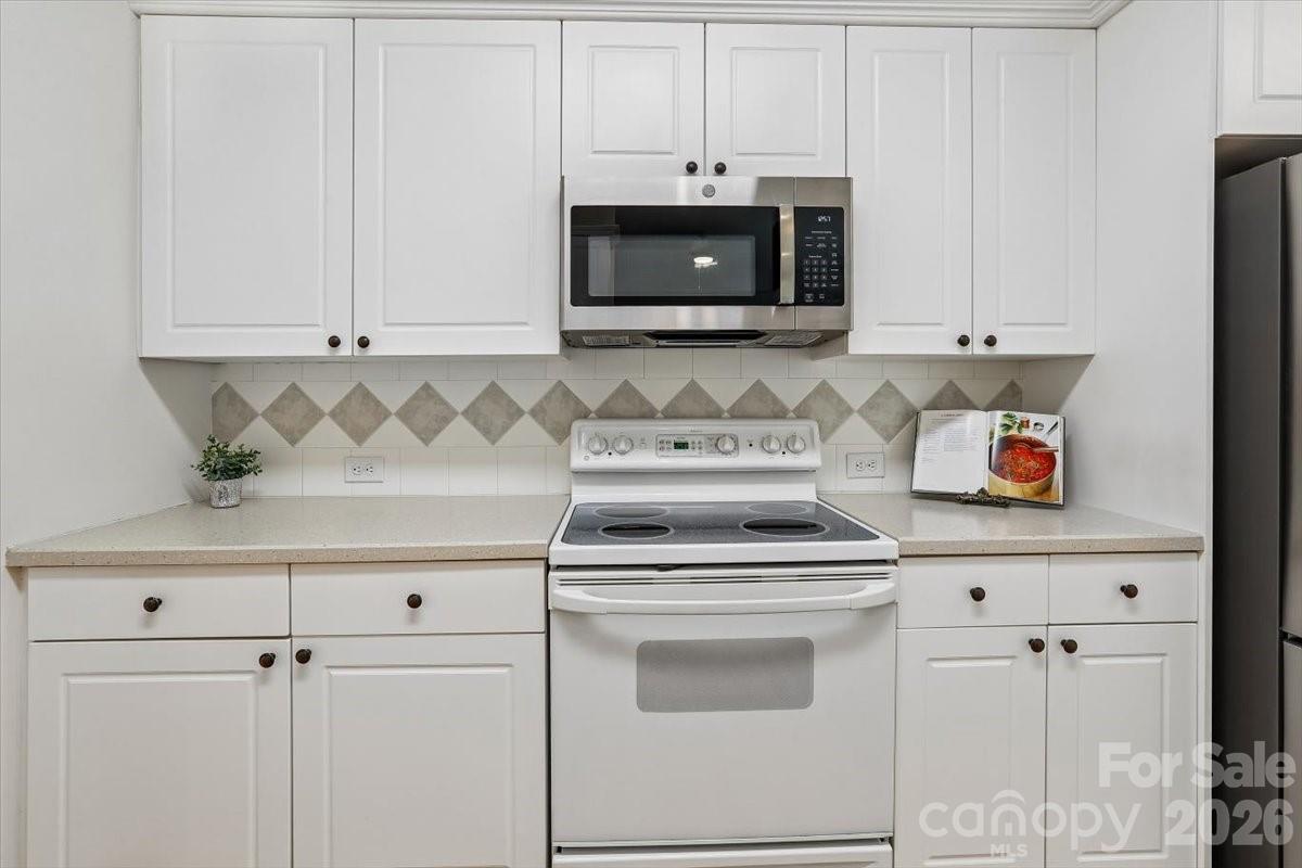 6318 Stephens Grove Lane — Huntersville