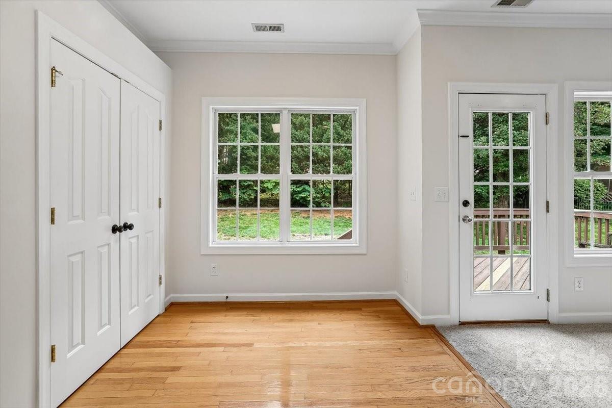 6318 Stephens Grove Lane — Huntersville