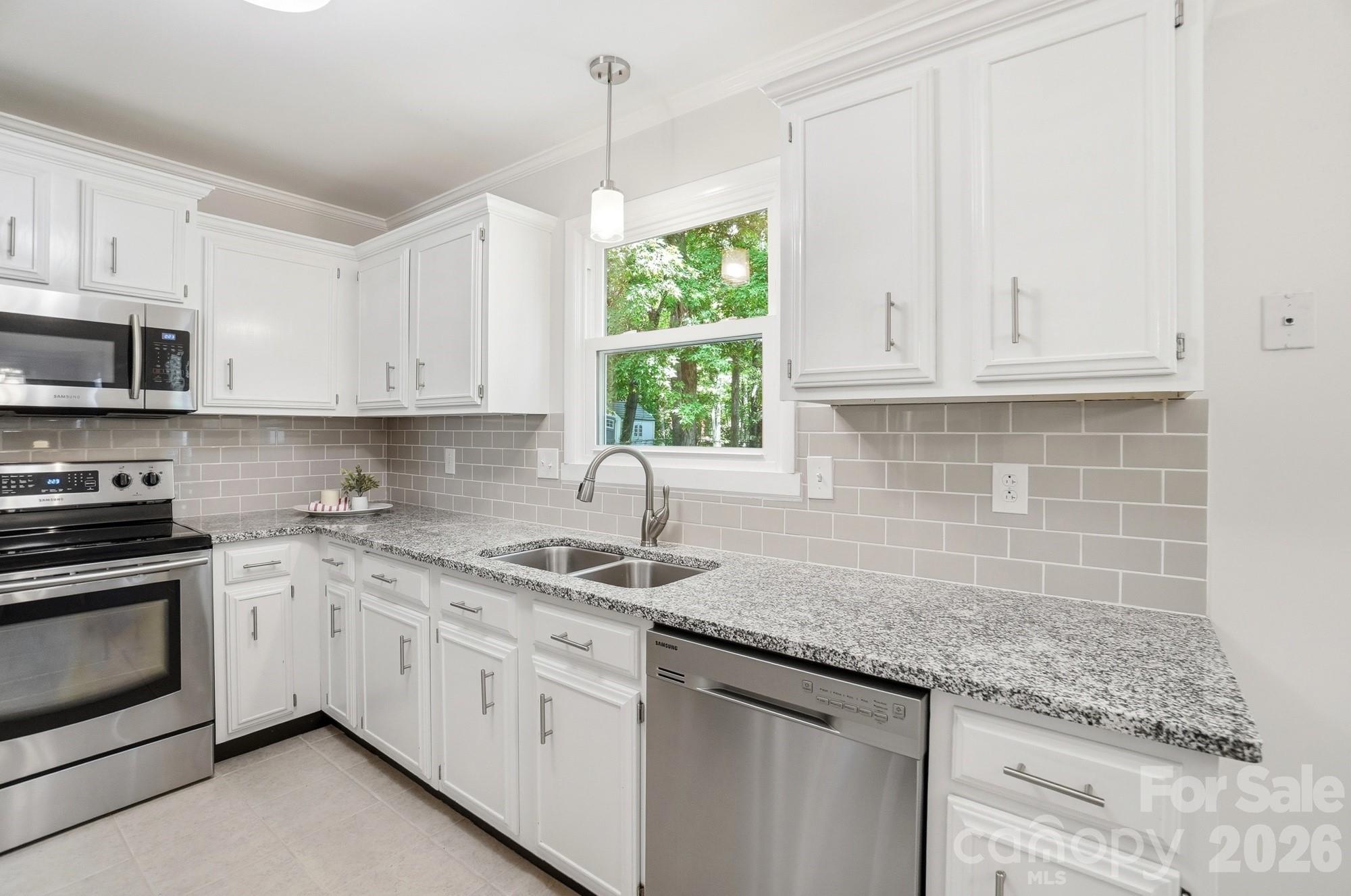 8211 Mahogany Drive — Charlotte