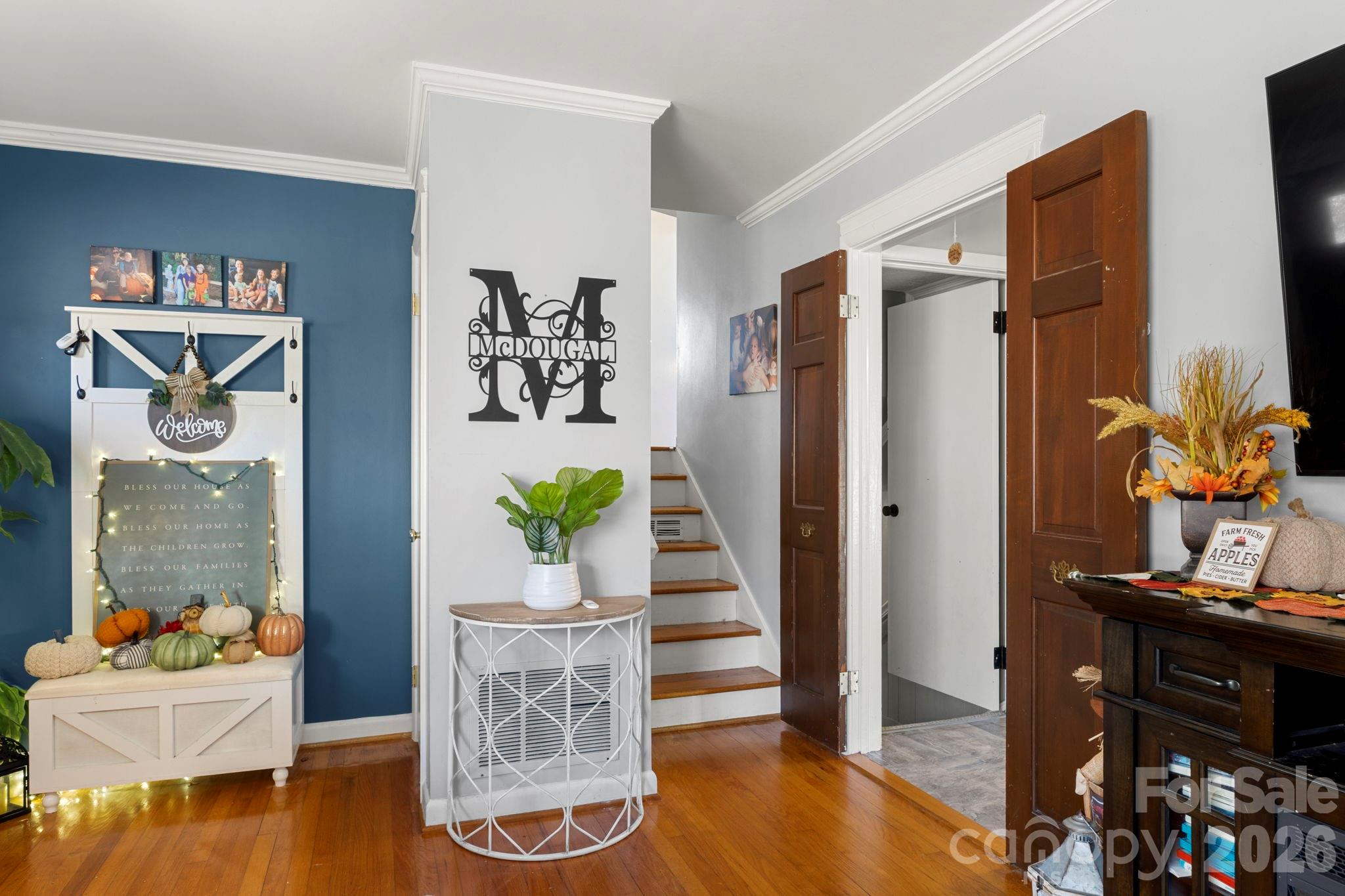 912 Parkwood Road — Shelby