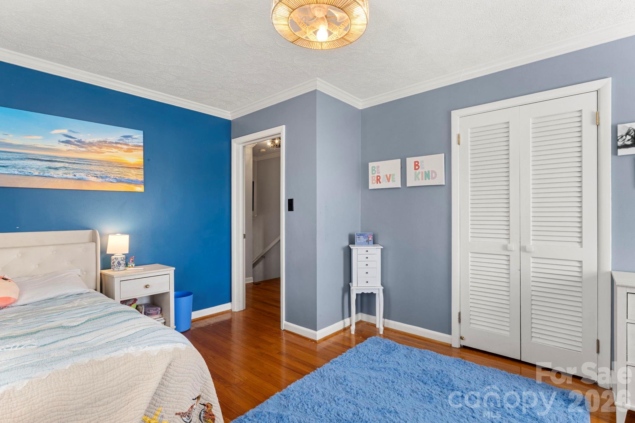 912 Parkwood Road — Shelby
