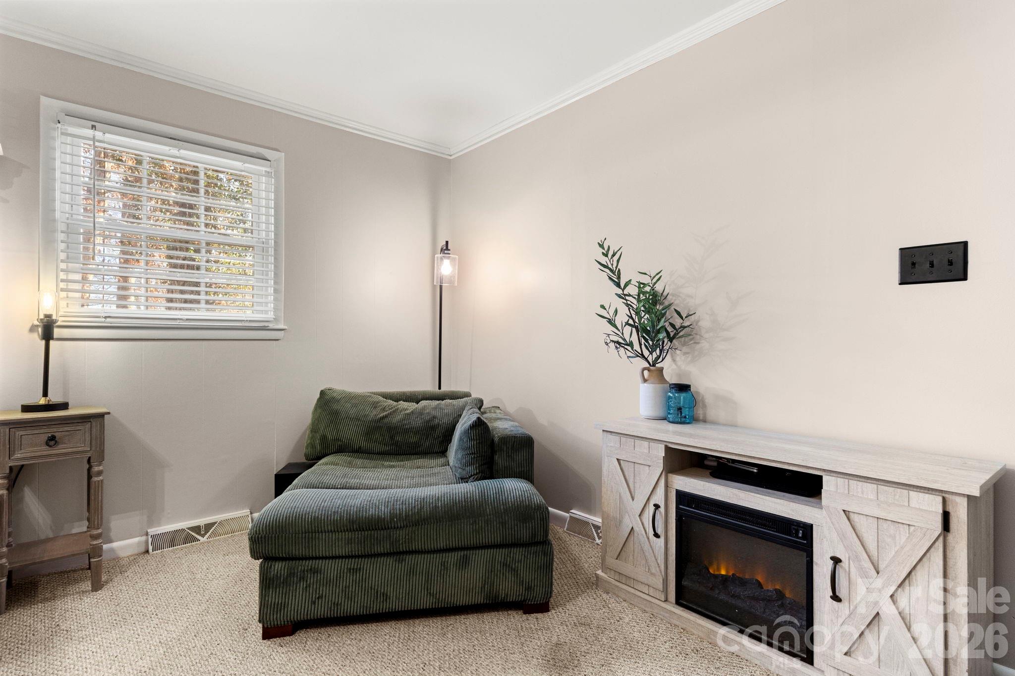 912 Parkwood Road — Shelby