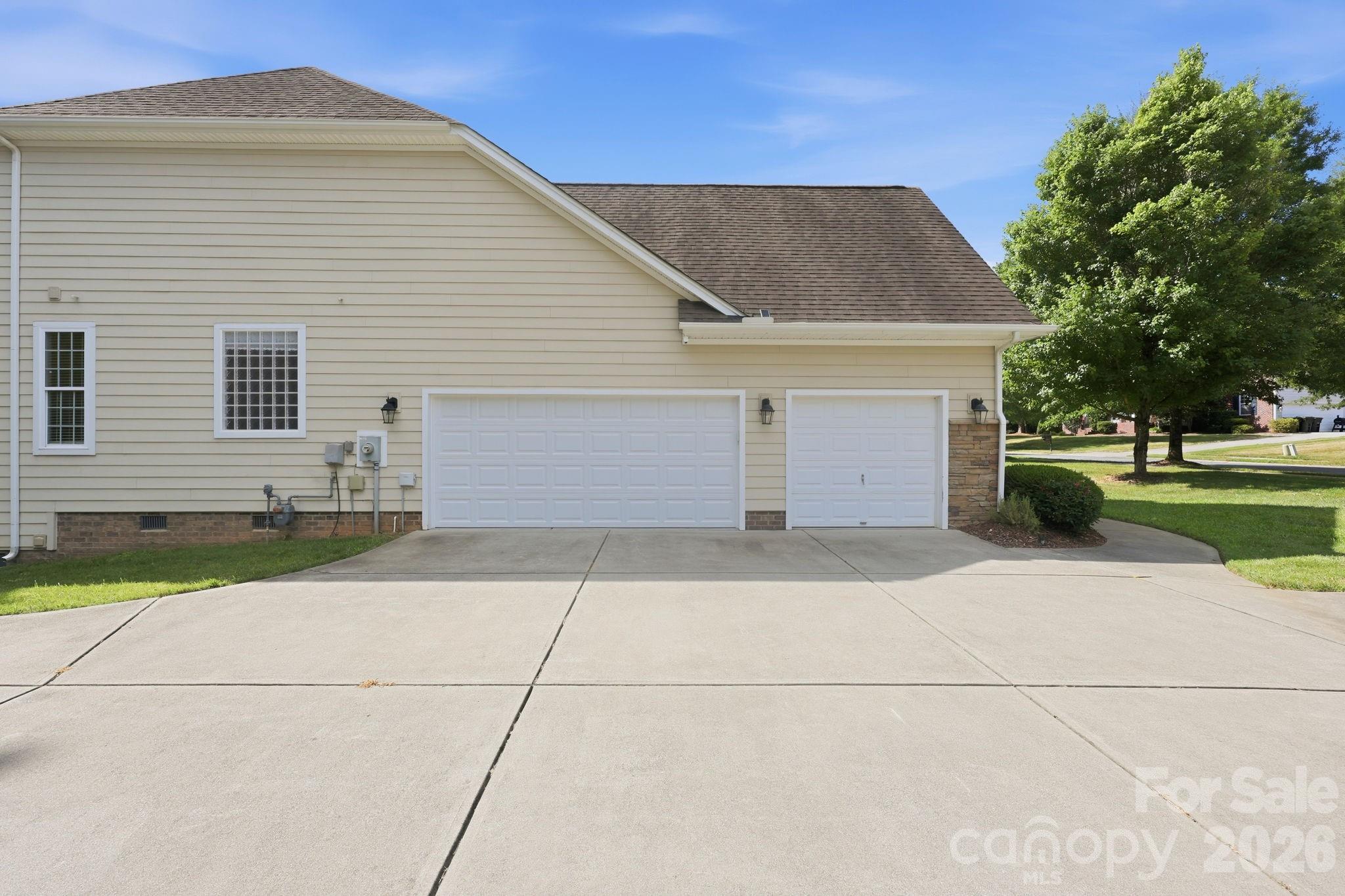 9900 Flower Bonnet Avenue NW — Concord