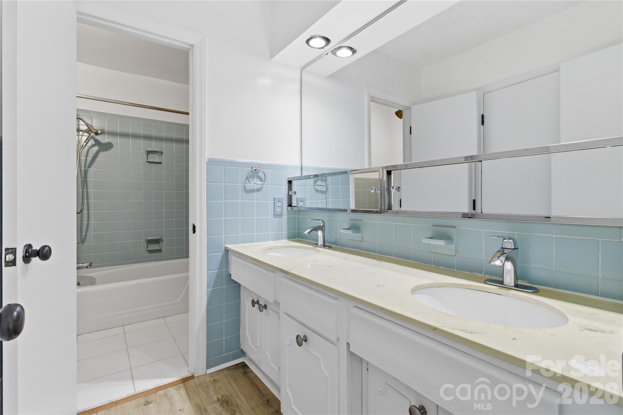 938 Sandswood Drive — Gastonia
