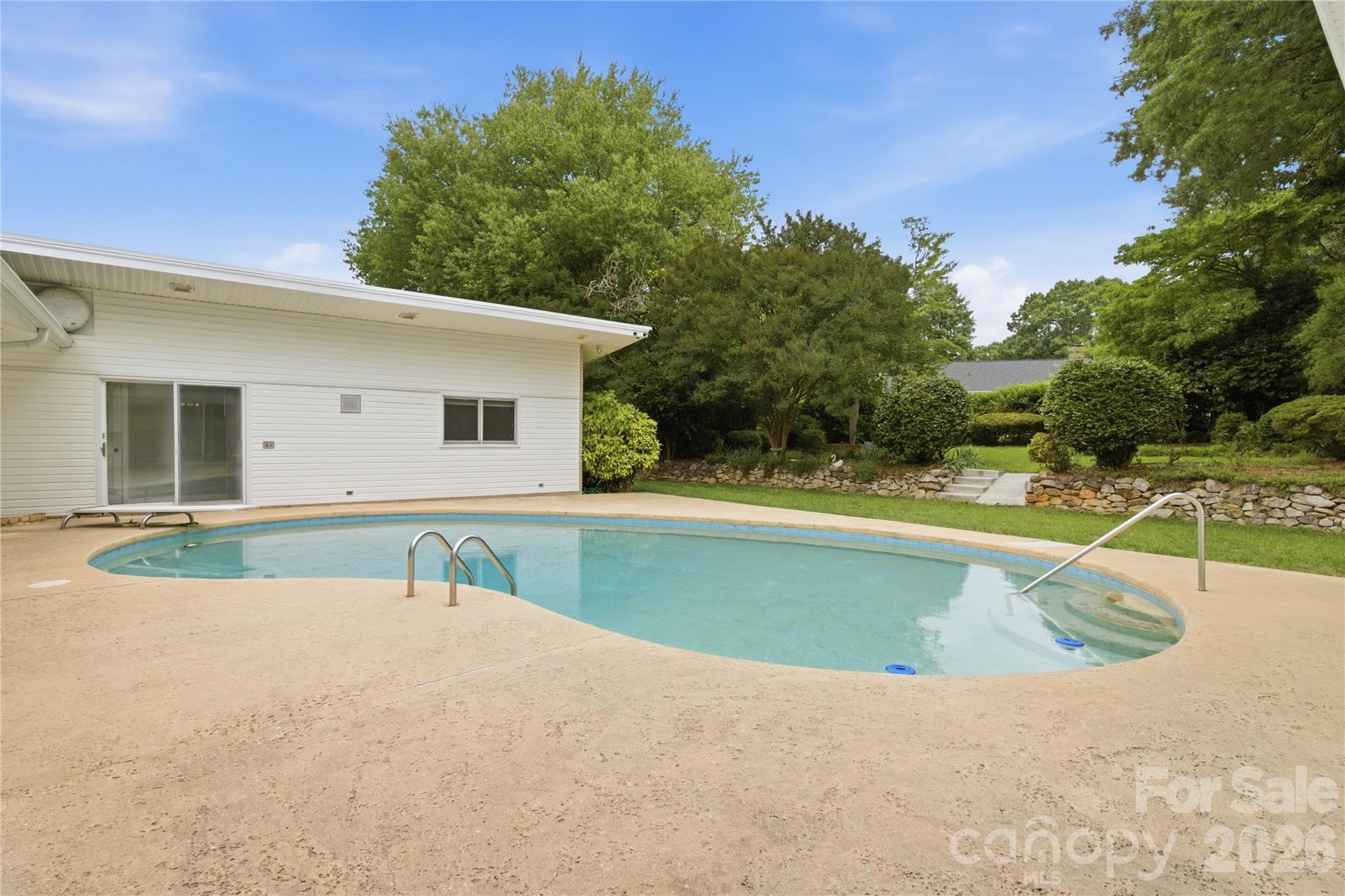 938 Sandswood Drive — Gastonia