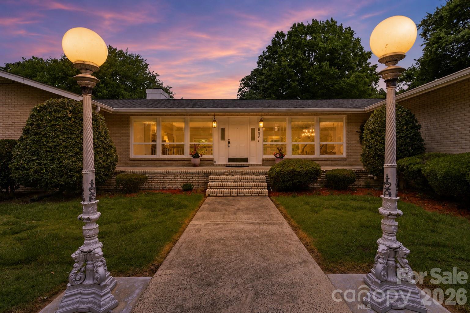 938 Sandswood Drive — Gastonia