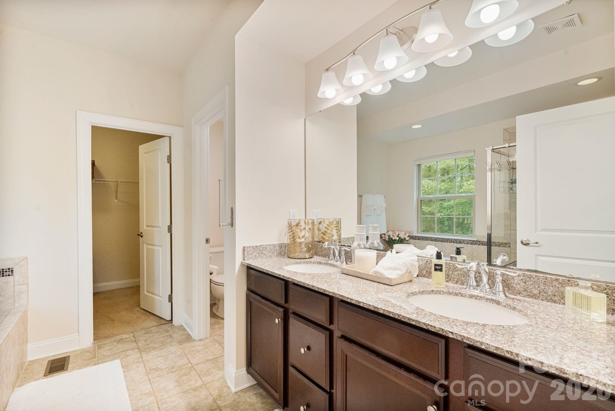 237 Ashmore Circle — Troutman