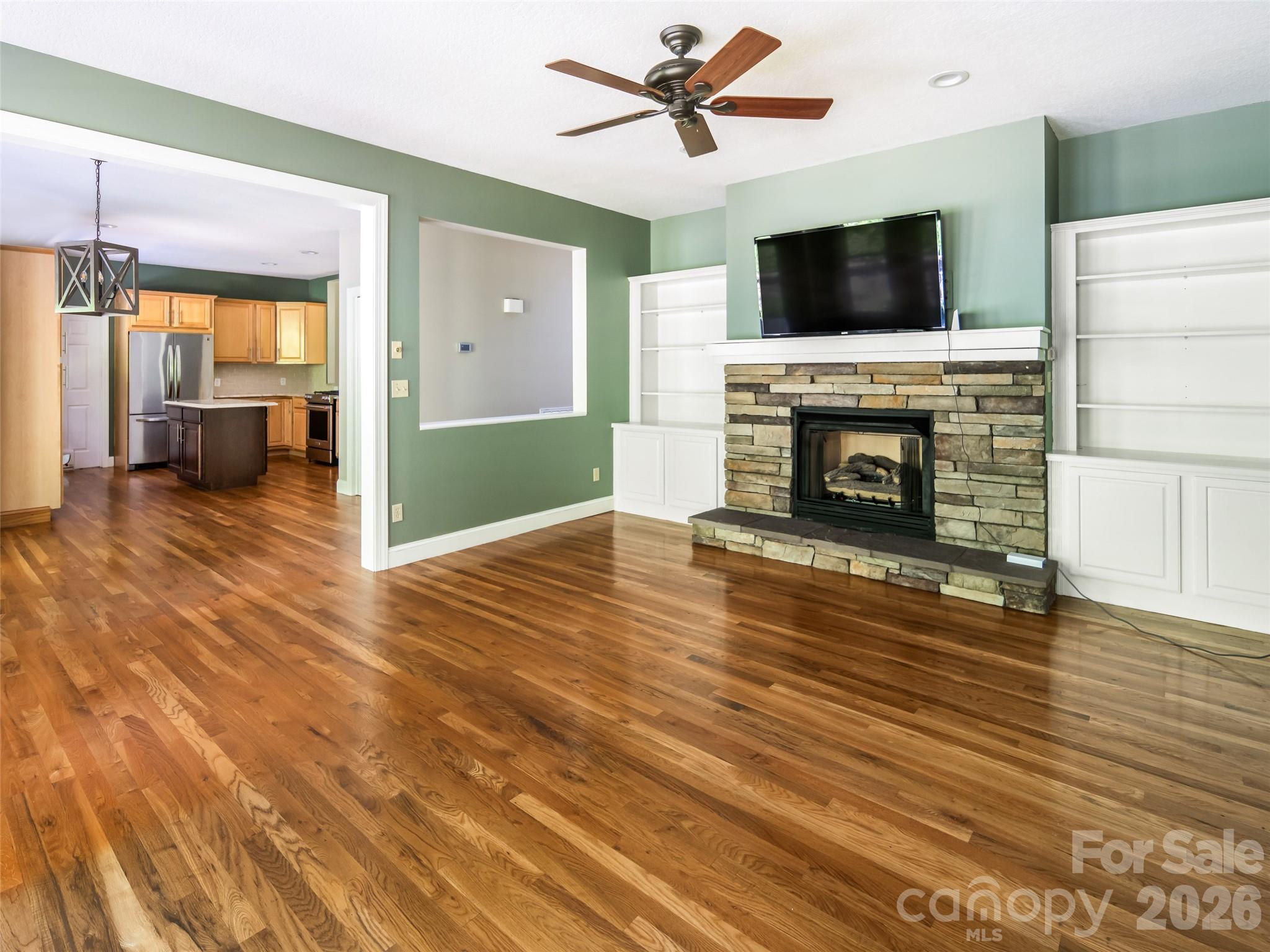 103 Woodburn Drive — Swannanoa