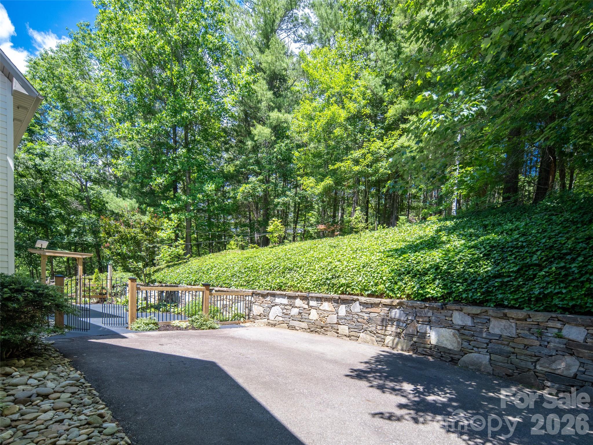 103 Woodburn Drive — Swannanoa