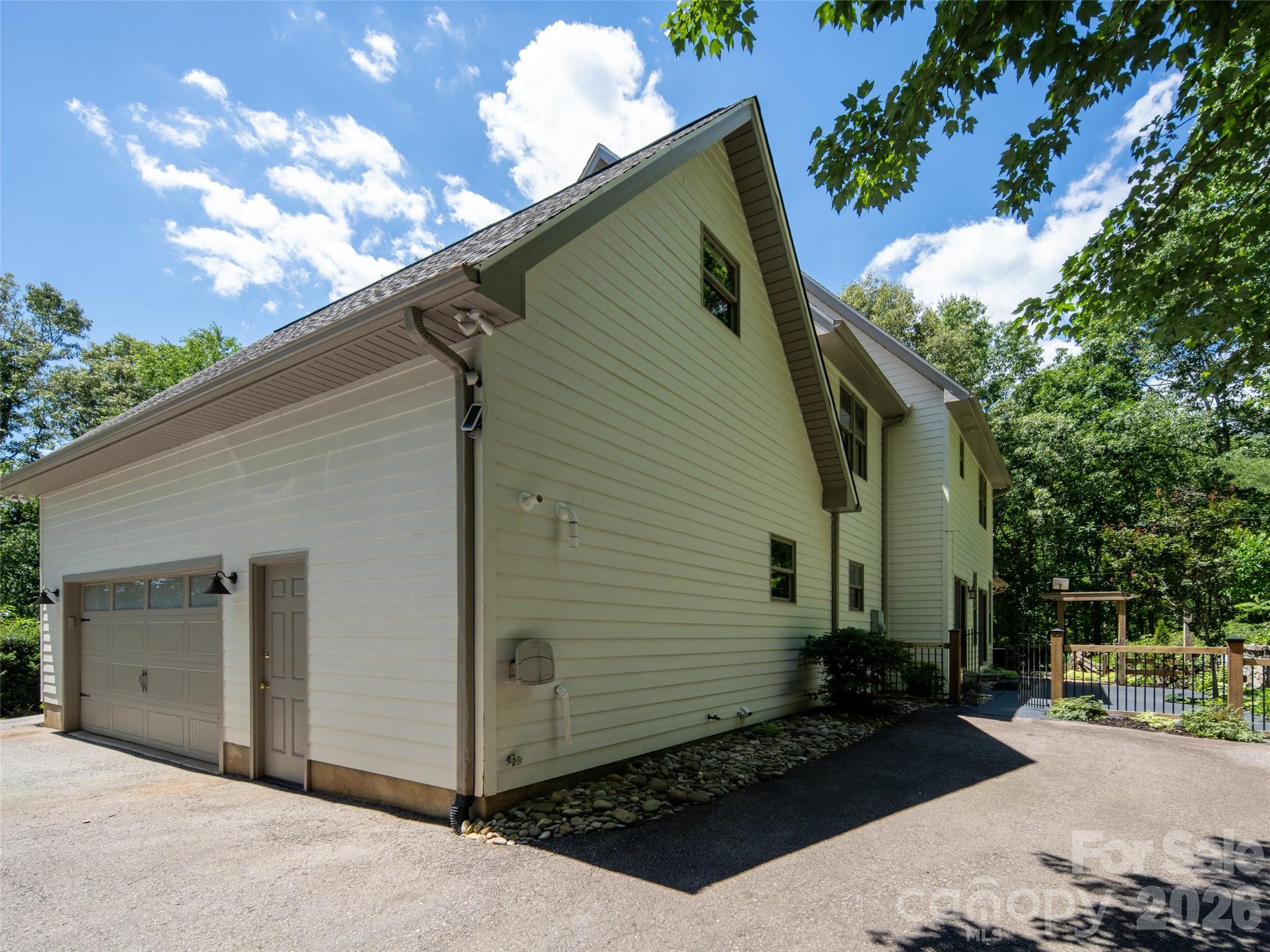 103 Woodburn Drive — Swannanoa