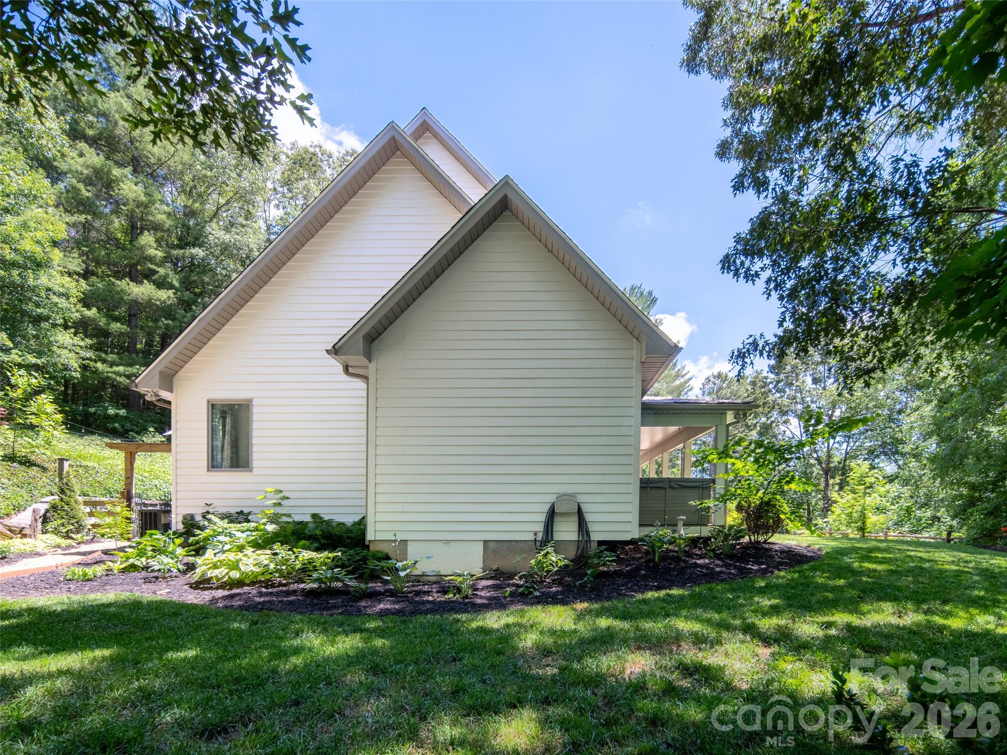 103 Woodburn Drive — Swannanoa