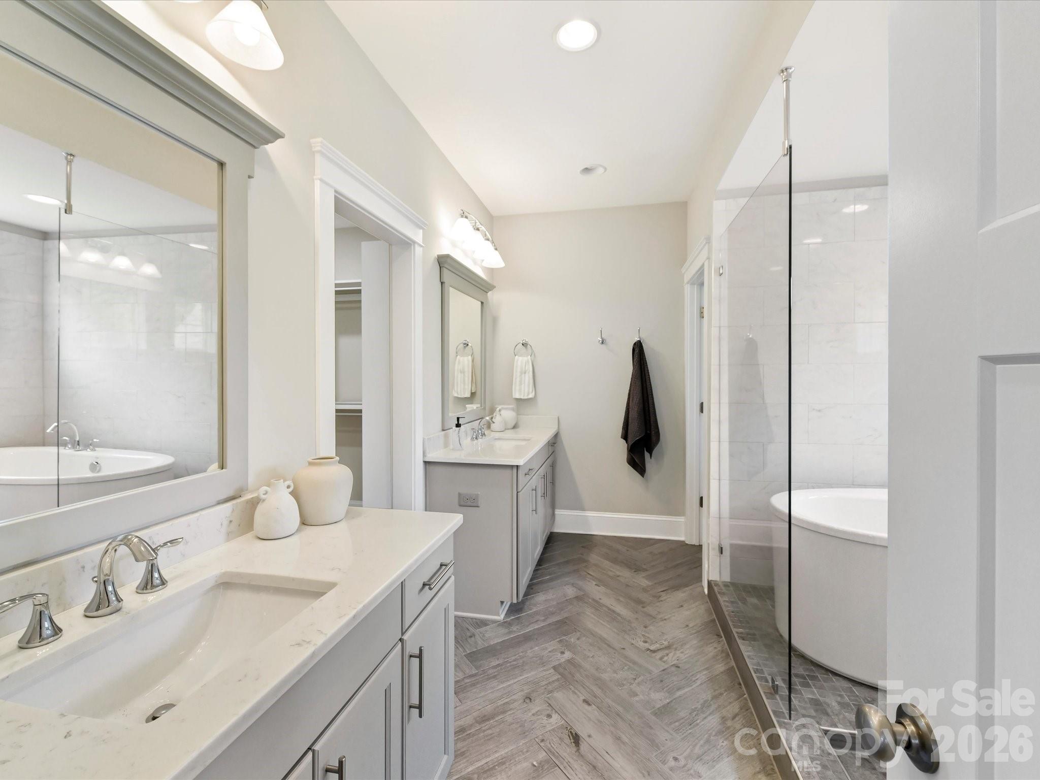 2244 Rock Creek Drive — Charlotte