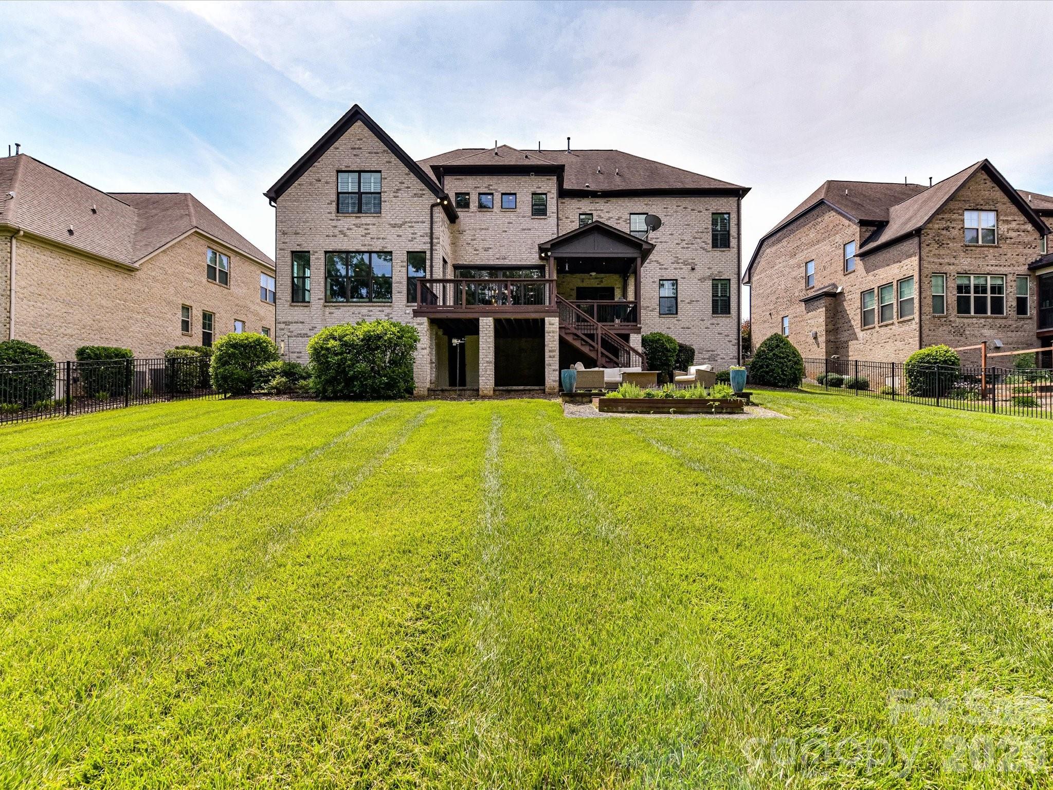 2244 Rock Creek Drive — Charlotte