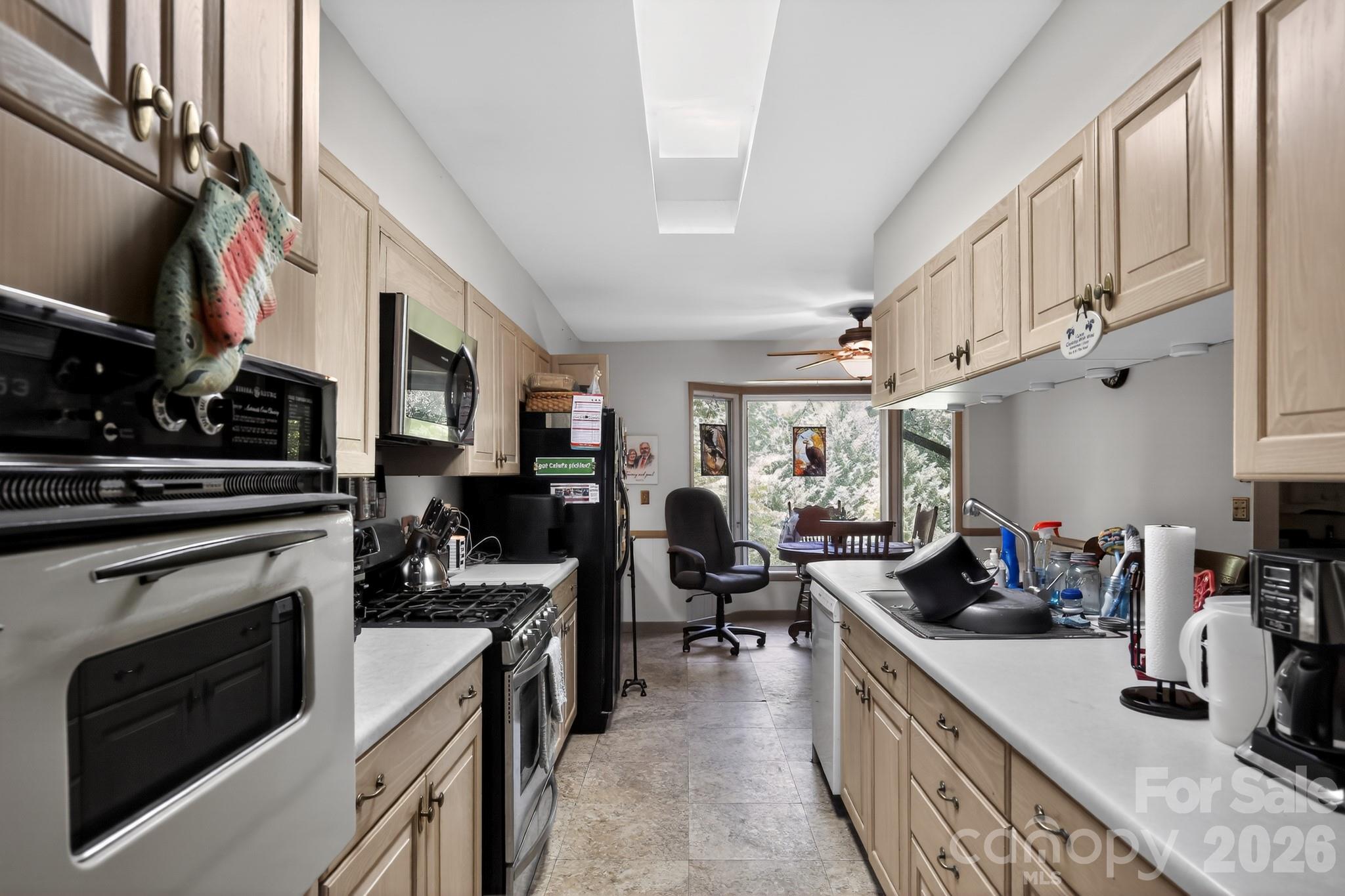 186 Catherine Drive — Columbus