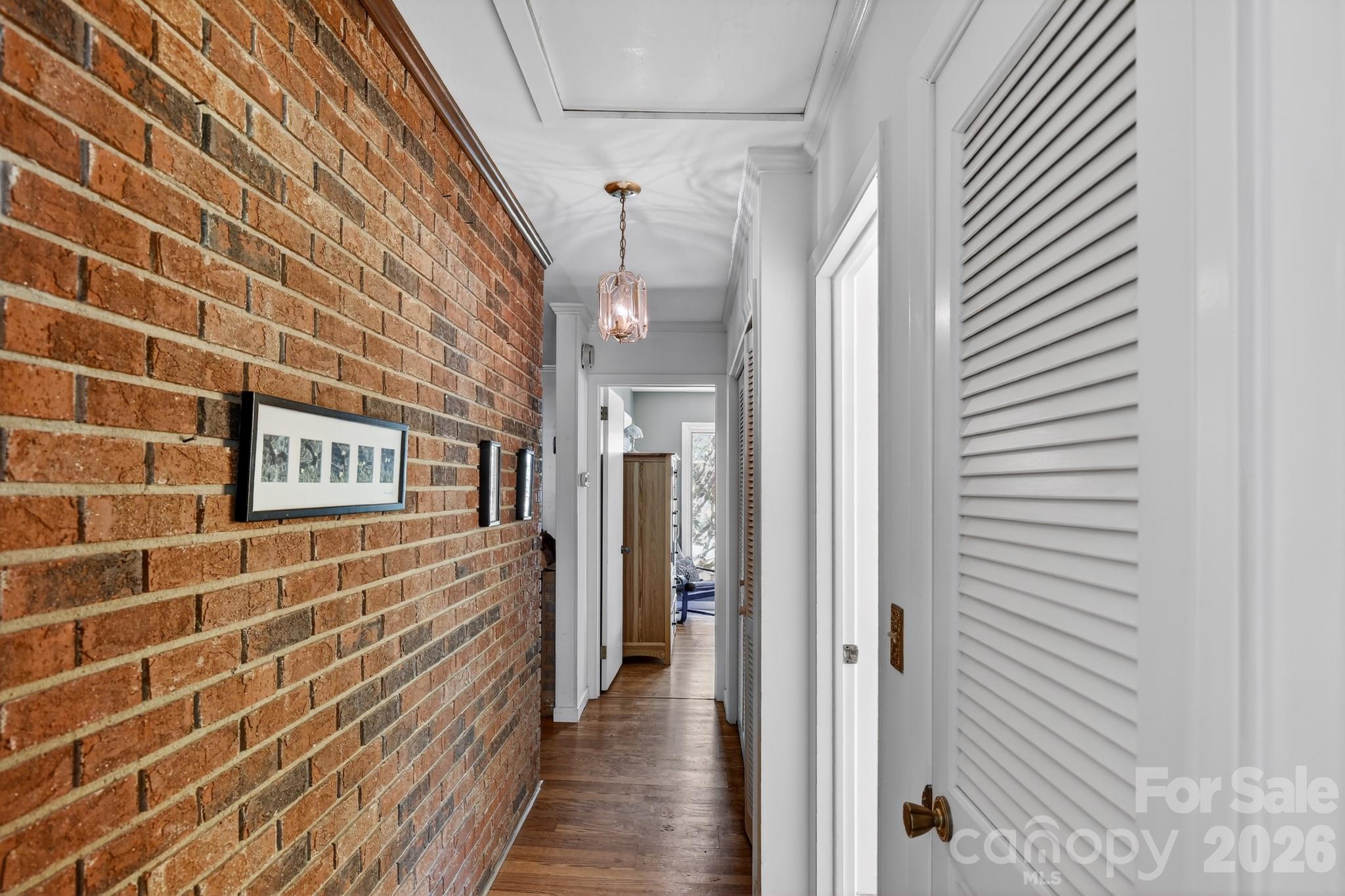 186 Catherine Drive — Columbus